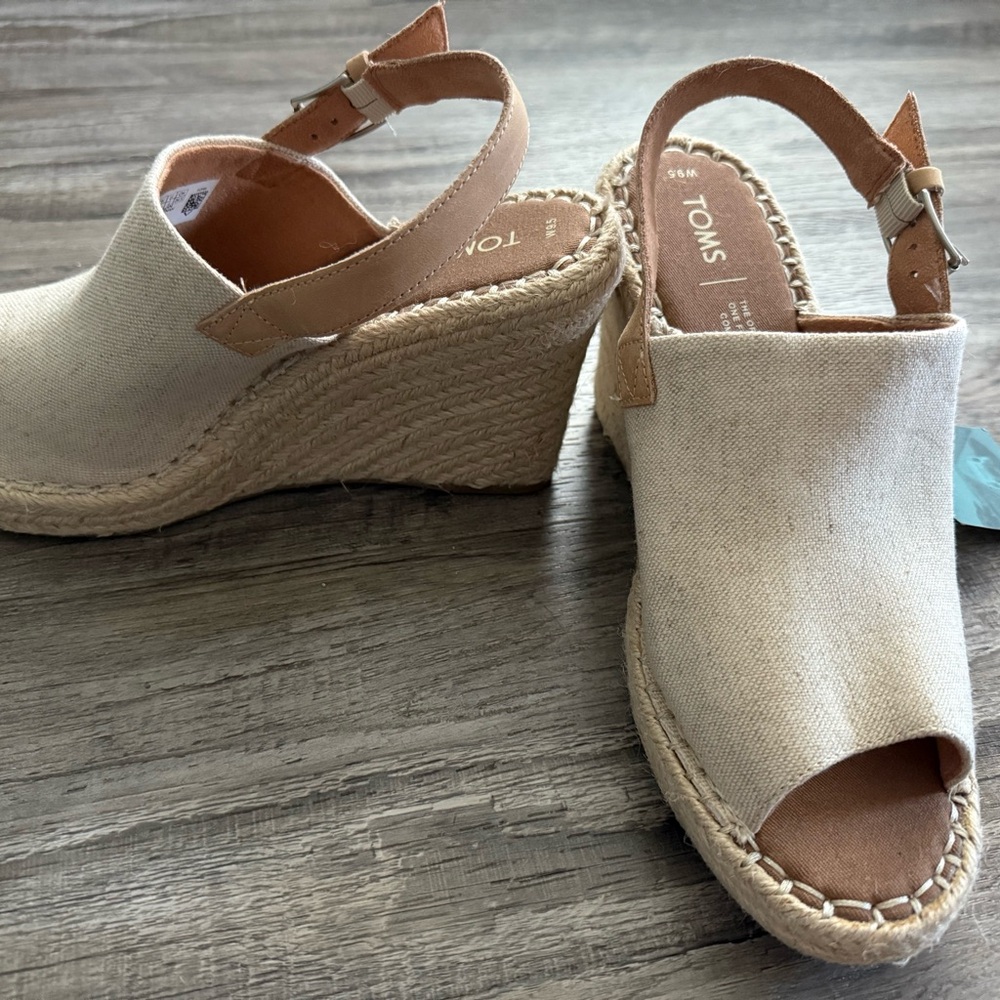 Toms Cream Tan Wedge Sandals with Slingback - Picture 6 of 9